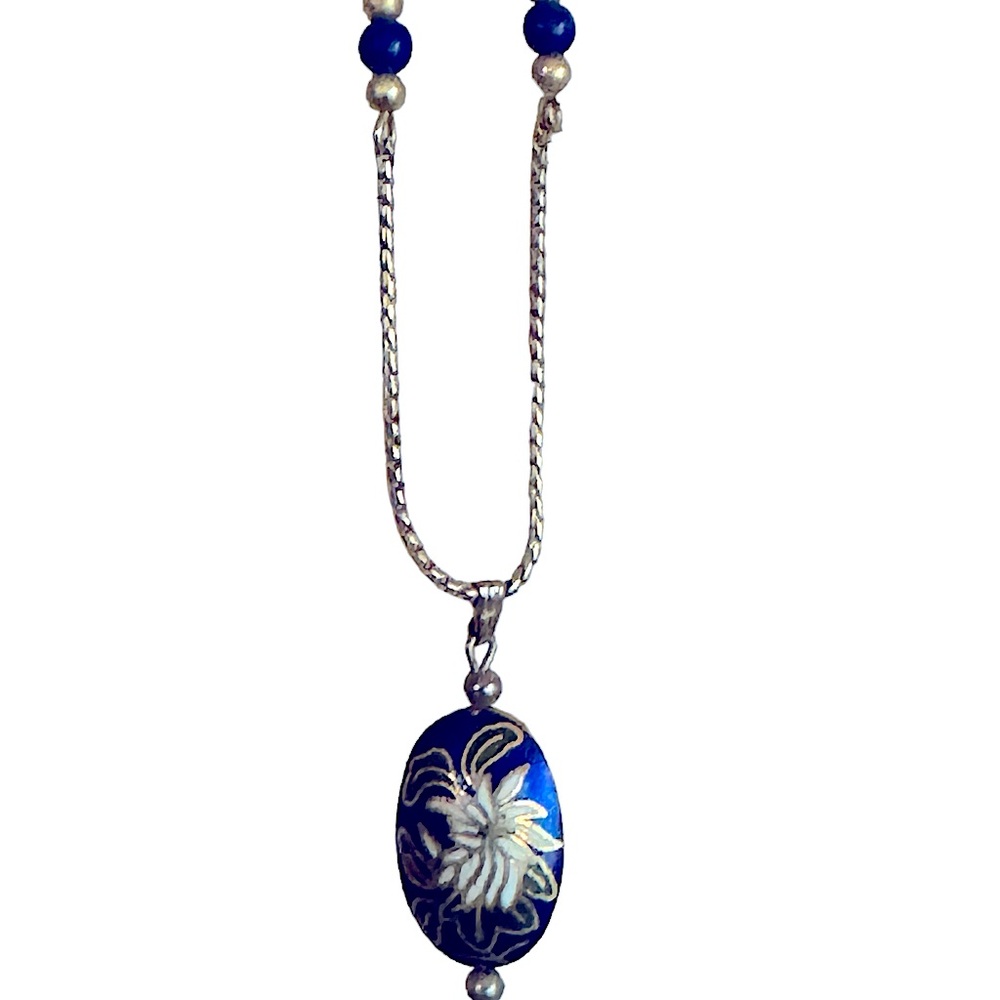 VTG Avon enamel cloisonne’ pendant necklace 1982  19”